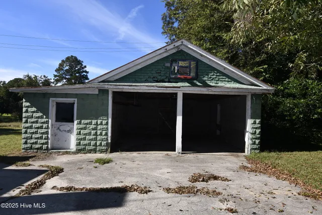 $159,900 | 205 South King Street, Windsor, NC 27983