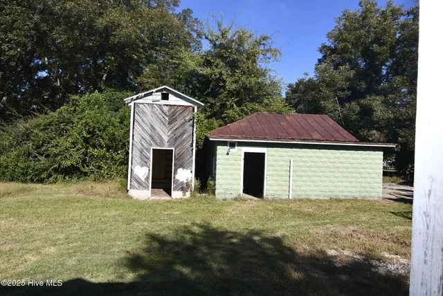 $159,900 | 205 South King Street, Windsor, NC 27983