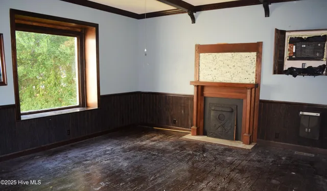 $159,900 | 205 South King Street, Windsor, NC 27983