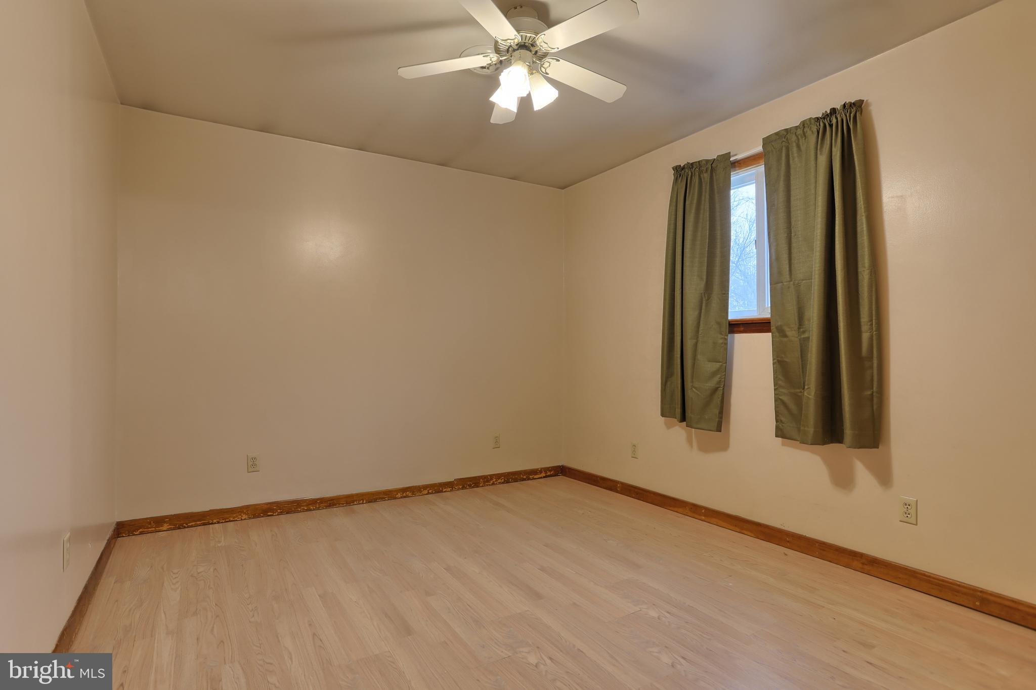 388 Ridge Road Cumbola, PA 17930 - Photo 9 of 43
