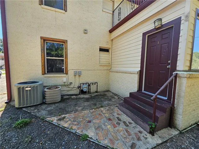 $325,000 | 2027 Jackson Street, Alexandria, LA 71301