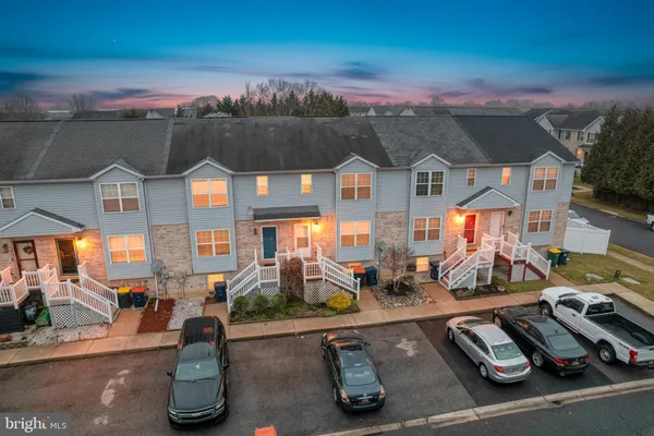 $2,100 | 407 Champs Lane, Middletown, DE 19709