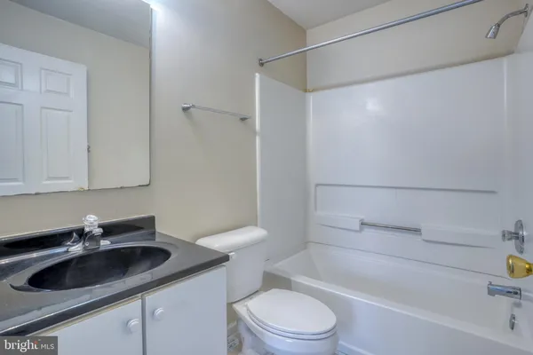 $2,100 | 407 Champs Lane, Middletown, DE 19709