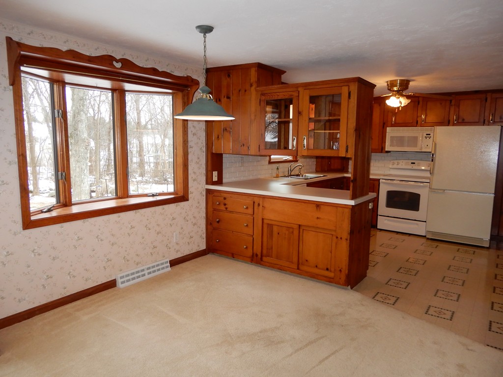 12 Jionzo Road Milford, MA 01757 - Photo 8 of 30 Gallery Image 8