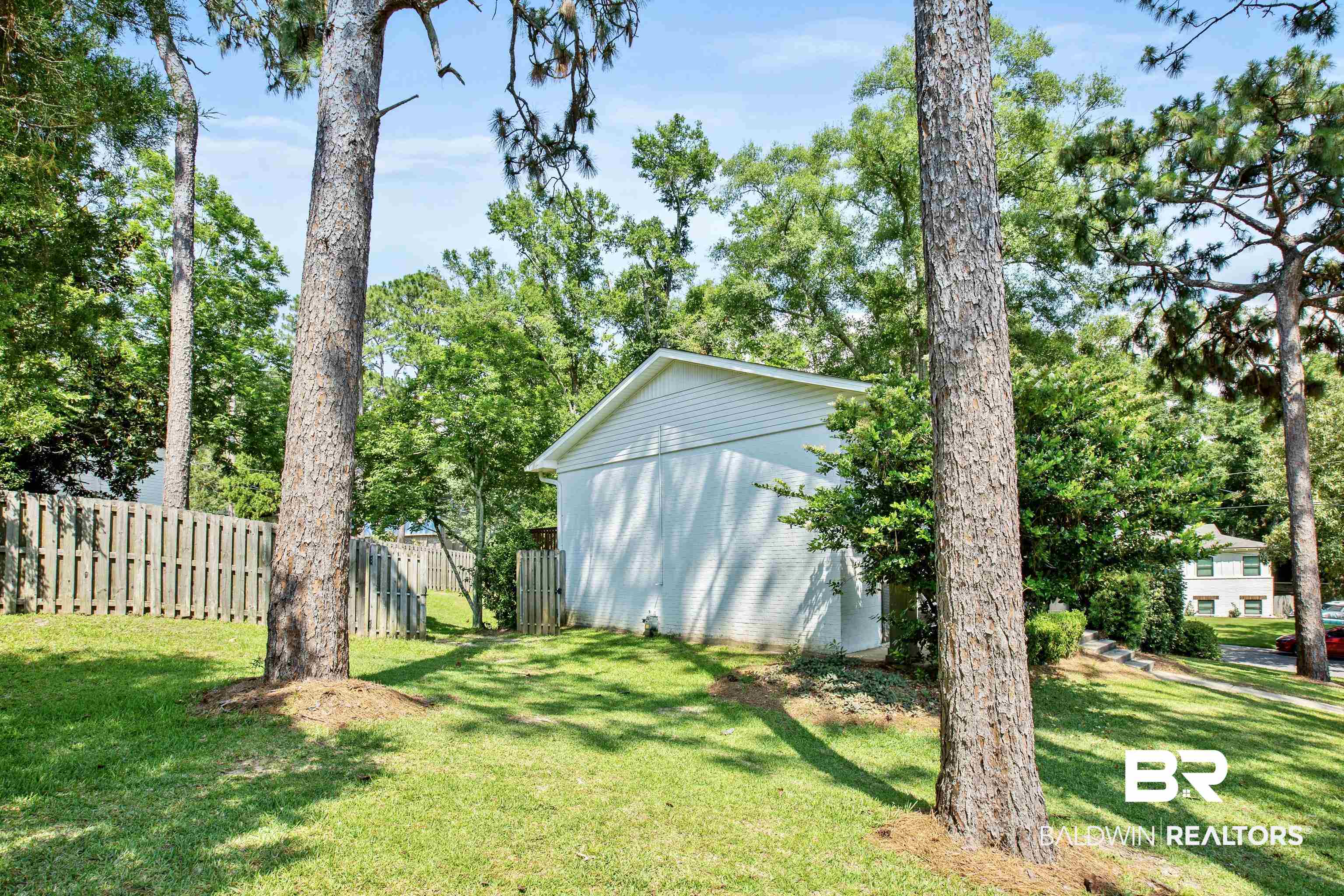 108 Ronforth Street Fairhope, AL 36532 - Photo 5 of 26