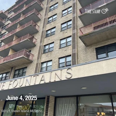 $134,900 | 1000 Clove Road, Unit 2D | Silver Lake