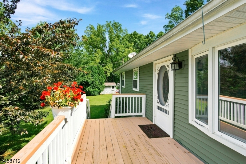 314 Rudetown Road Vernon, NJ 07419 - Photo 3 of 43 Gallery Image 3