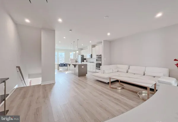 $819,000 | 4456 Sulford Terrace, Chantilly, VA 20151