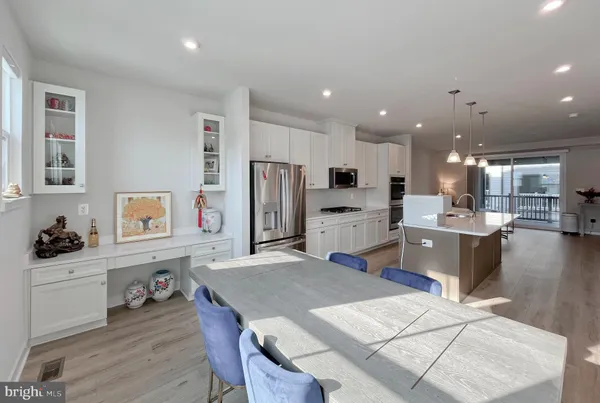 $819,000 | 4456 Sulford Terrace, Chantilly, VA 20151