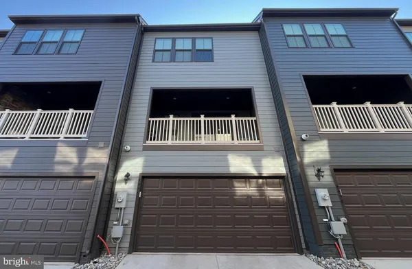 $819,000 | 4456 Sulford Terrace, Chantilly, VA 20151