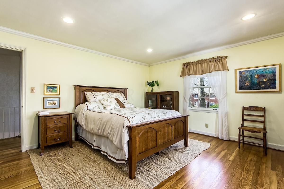 128 South Ardmore Road Columbus, OH 43209 - Photo 23 of 46