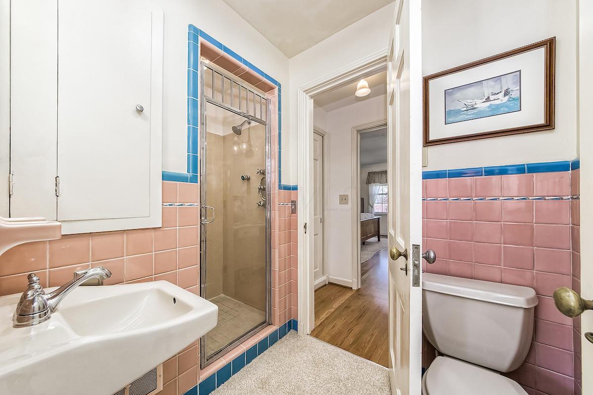 128 South Ardmore Road Columbus, OH 43209 - Photo 26 of 46