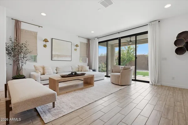 $476,900 | 1329 East Irwin Avenue, Phoenix, AZ 85042