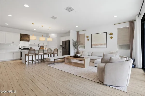 $476,900 | 1329 East Irwin Avenue, Phoenix, AZ 85042