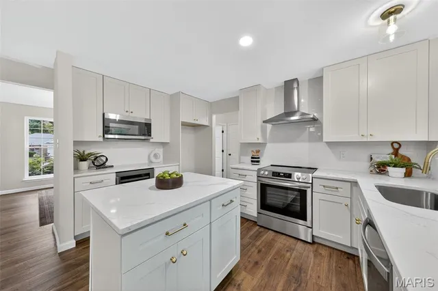 $444,500 | 3928 Rhine Court, St. Charles, MO 63304