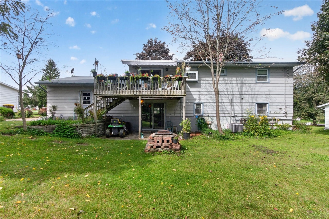 611 Charleston Road Lansing, MI 48917 - Photo 39 of 49 Gallery Image 39