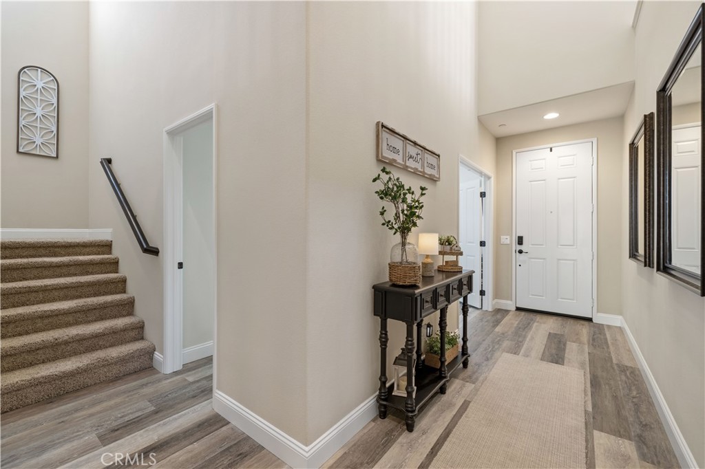 24903 Shadow Ridge Court Valencia, CA 91354 - Photo 5 of 43 a view of entryway with livingroom