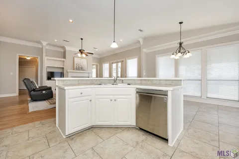 $419,000 | 807 Spanish Oaks Drive, Brusly, LA 70719