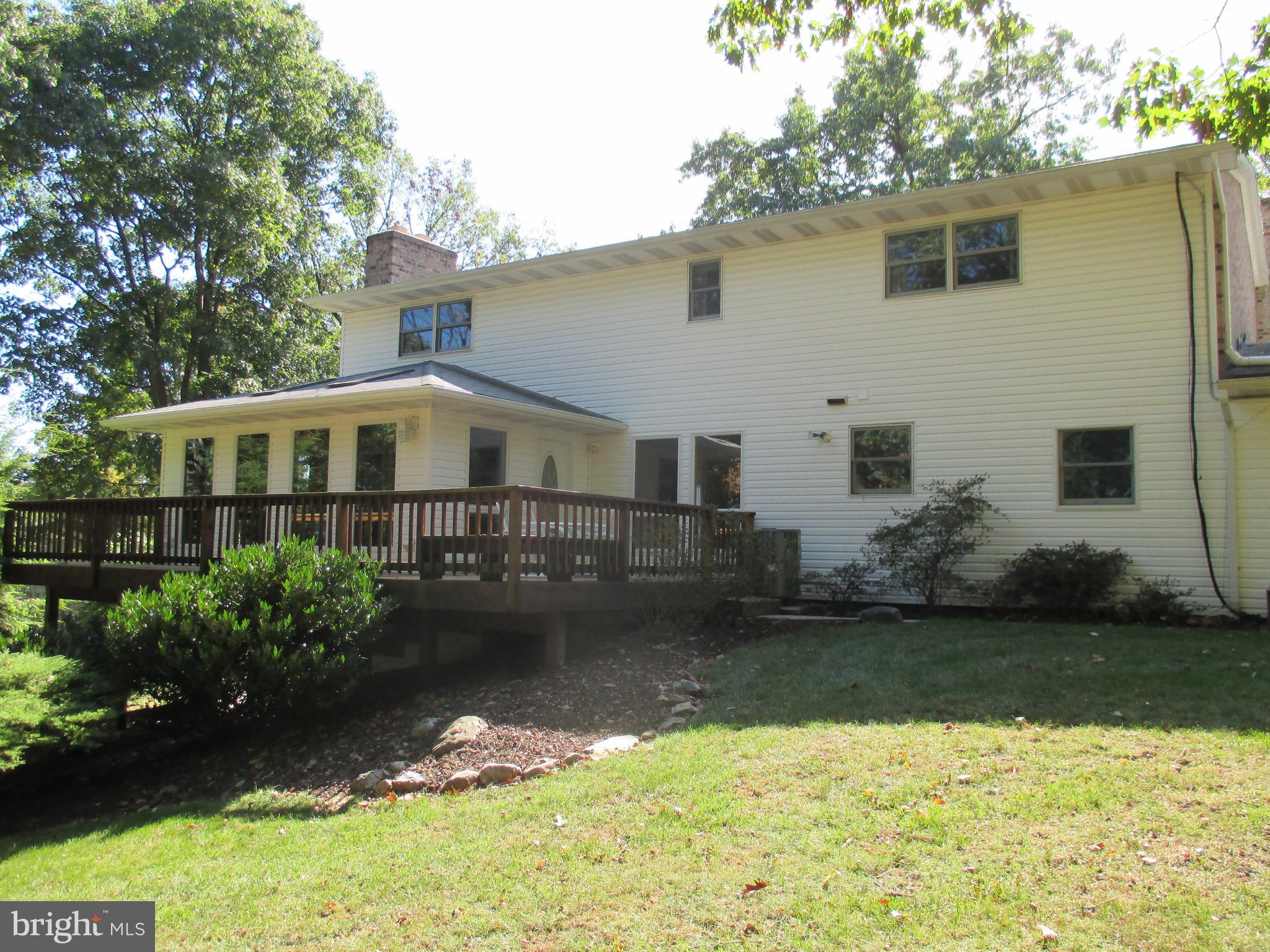 14605 Viewcrest Road Southwest Cumberland, MD 21502 - Photo 9 of 48 EXTERIOR REAR