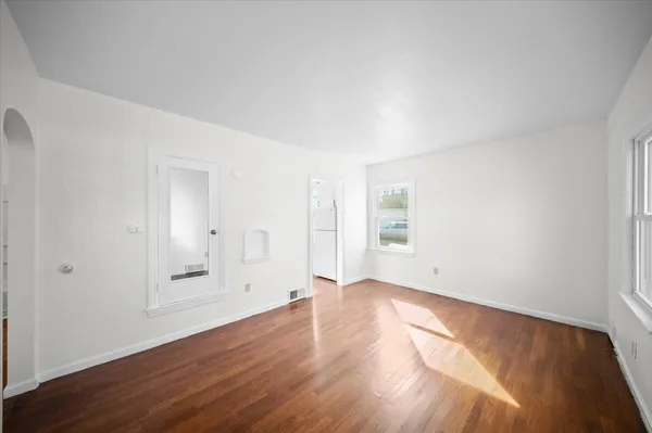 $230,000 | 705 North Jefferson Street, Lowell, MI 49331