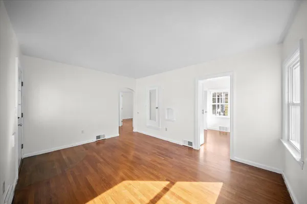 $230,000 | 705 North Jefferson Street, Lowell, MI 49331