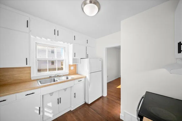 $230,000 | 705 North Jefferson Street, Lowell, MI 49331