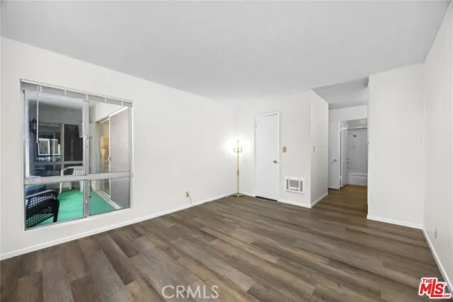 $3,150 | 360 South Euclid Avenue, Unit 219, Pasadena, CA 91101