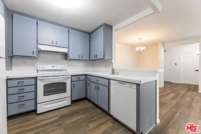 $3,150 | 360 South Euclid Avenue, Unit 219, Pasadena, CA 91101