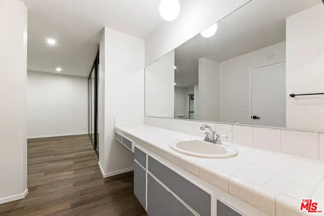 $3,150 | 360 South Euclid Avenue, Unit 219, Pasadena, CA 91101