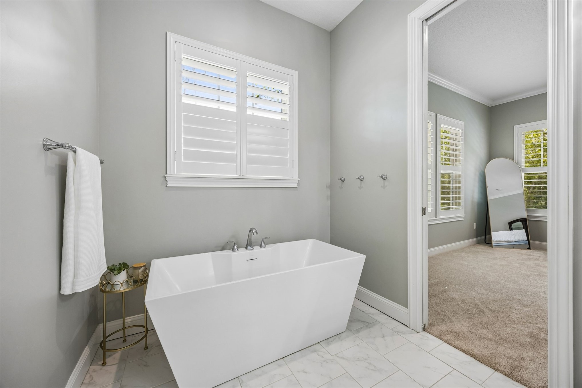 29258 Grandview Manor Yulee, FL 32097 - Photo 7 of 99 soaking tub in primary bath
