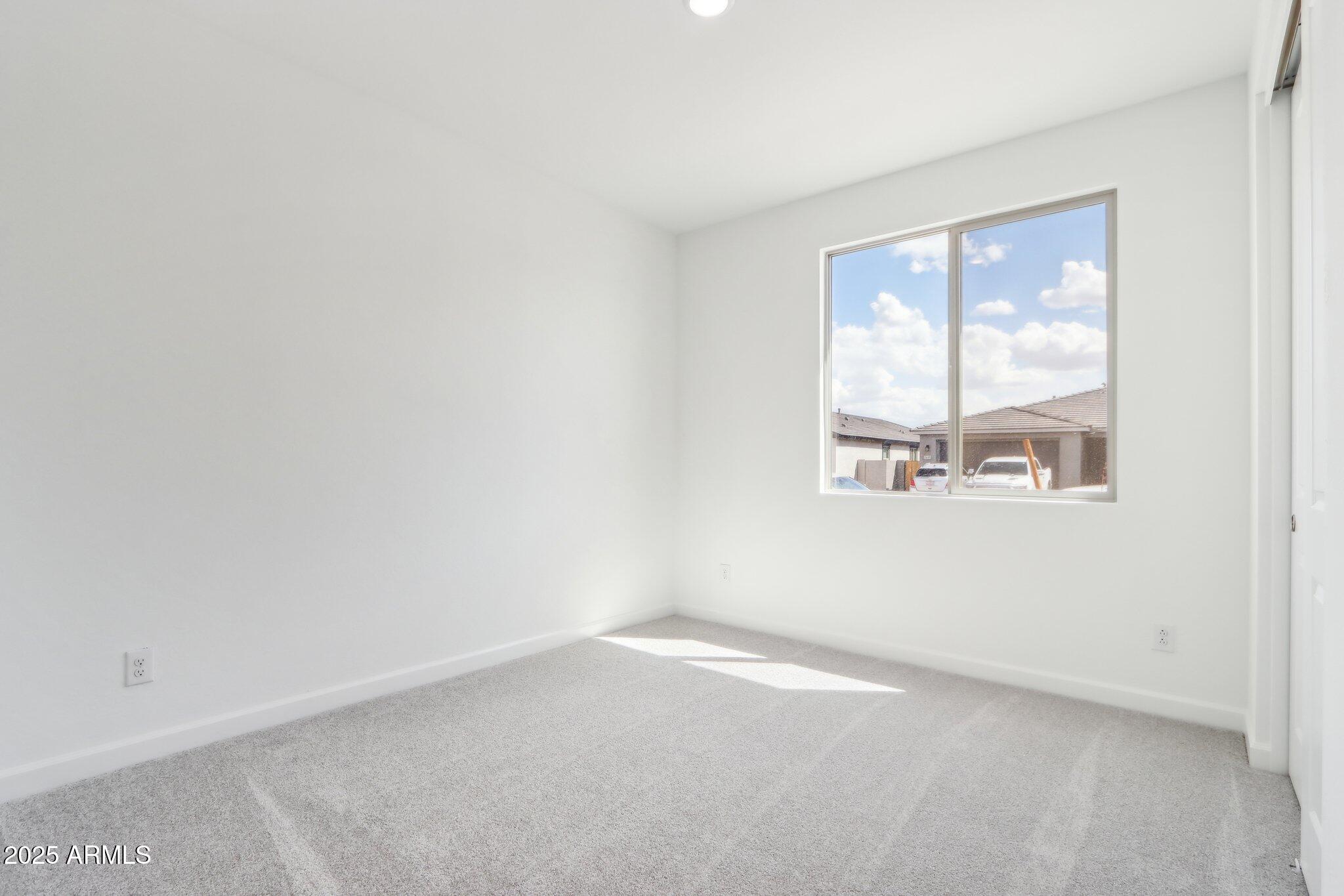 7654 West Tether Trail Peoria, AZ 85383 - Photo 16 of 47 15-web-or-mls-W Tether Trl-04042025-015