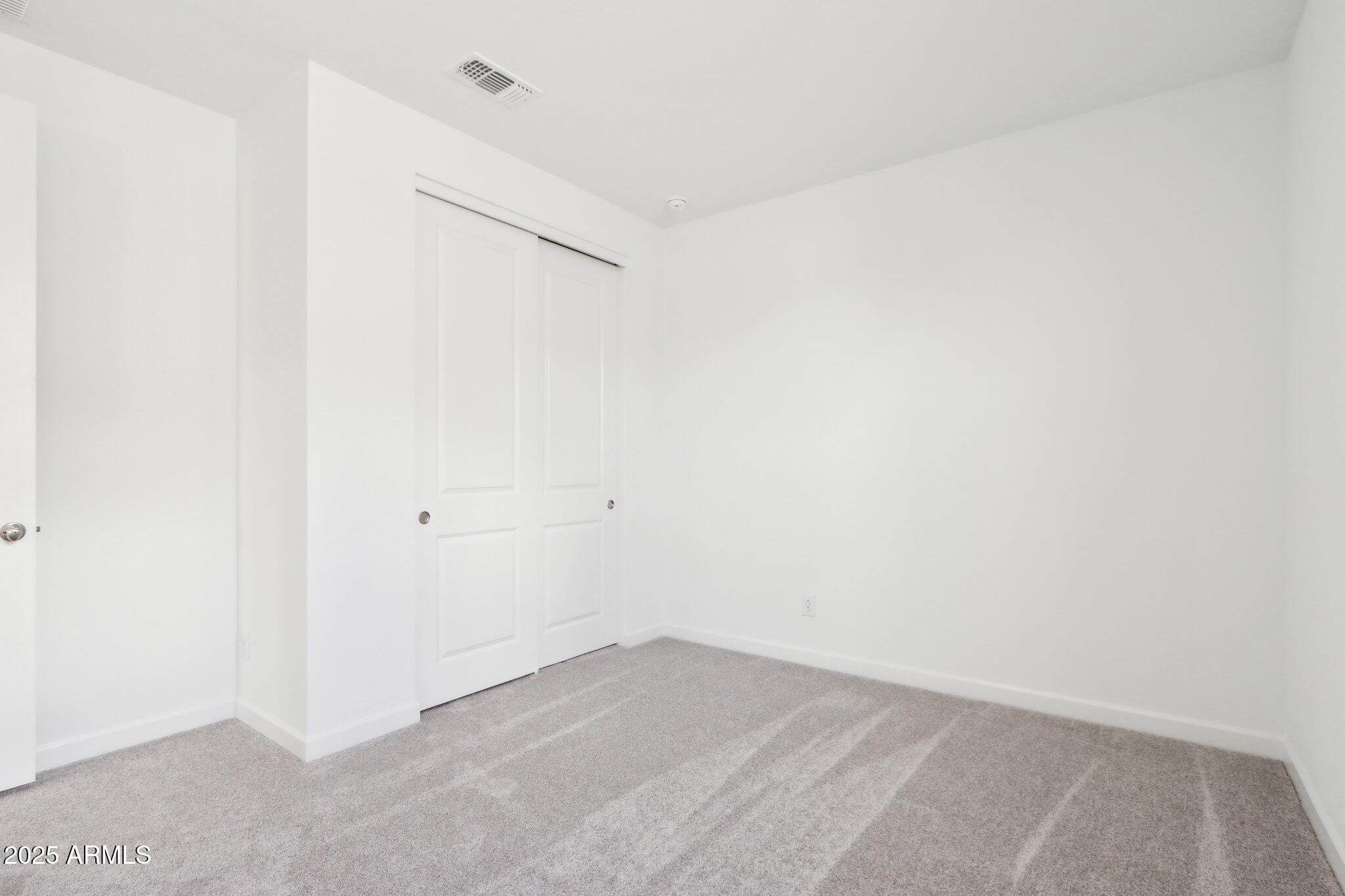 7654 West Tether Trail Peoria, AZ 85383 - Photo 21 of 47 20-web-or-mls-W Tether Trl-04042025-020