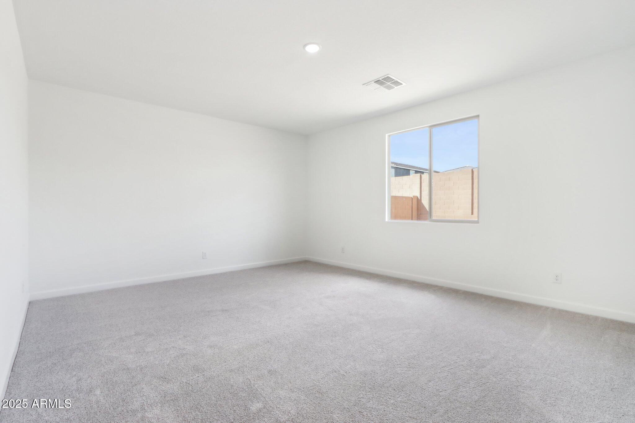 7654 West Tether Trail Peoria, AZ 85383 - Photo 36 of 47 30-web-or-mls-W Tether Trl-04042025-030