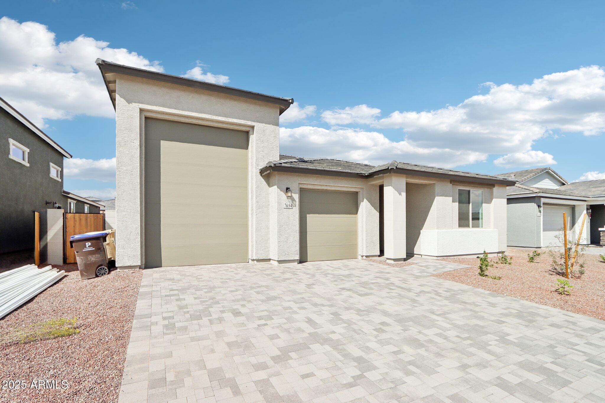 7654 West Tether Trail Peoria, AZ 85383 - Photo 4 of 47 3-web-or-mls-W Tether Trl-04042025-003