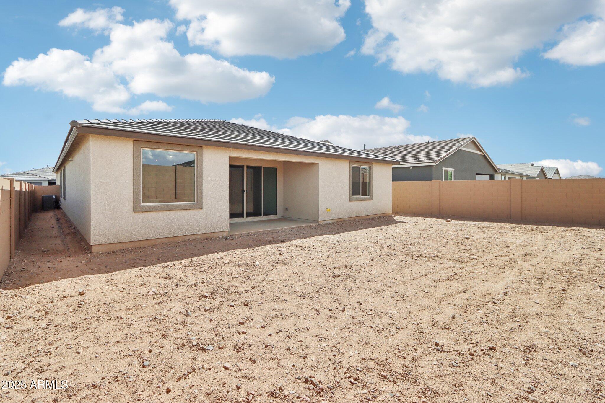 7654 West Tether Trail Peoria, AZ 85383 - Photo 44 of 47 36-web-or-mls-W Tether Trl-04042025-036