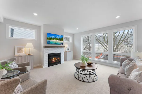 $749,900 | 7682 22nd Avenue South, Shakopee, MN 55379