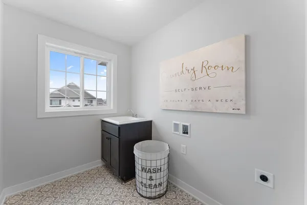 $749,900 | 7682 22nd Avenue South, Shakopee, MN 55379