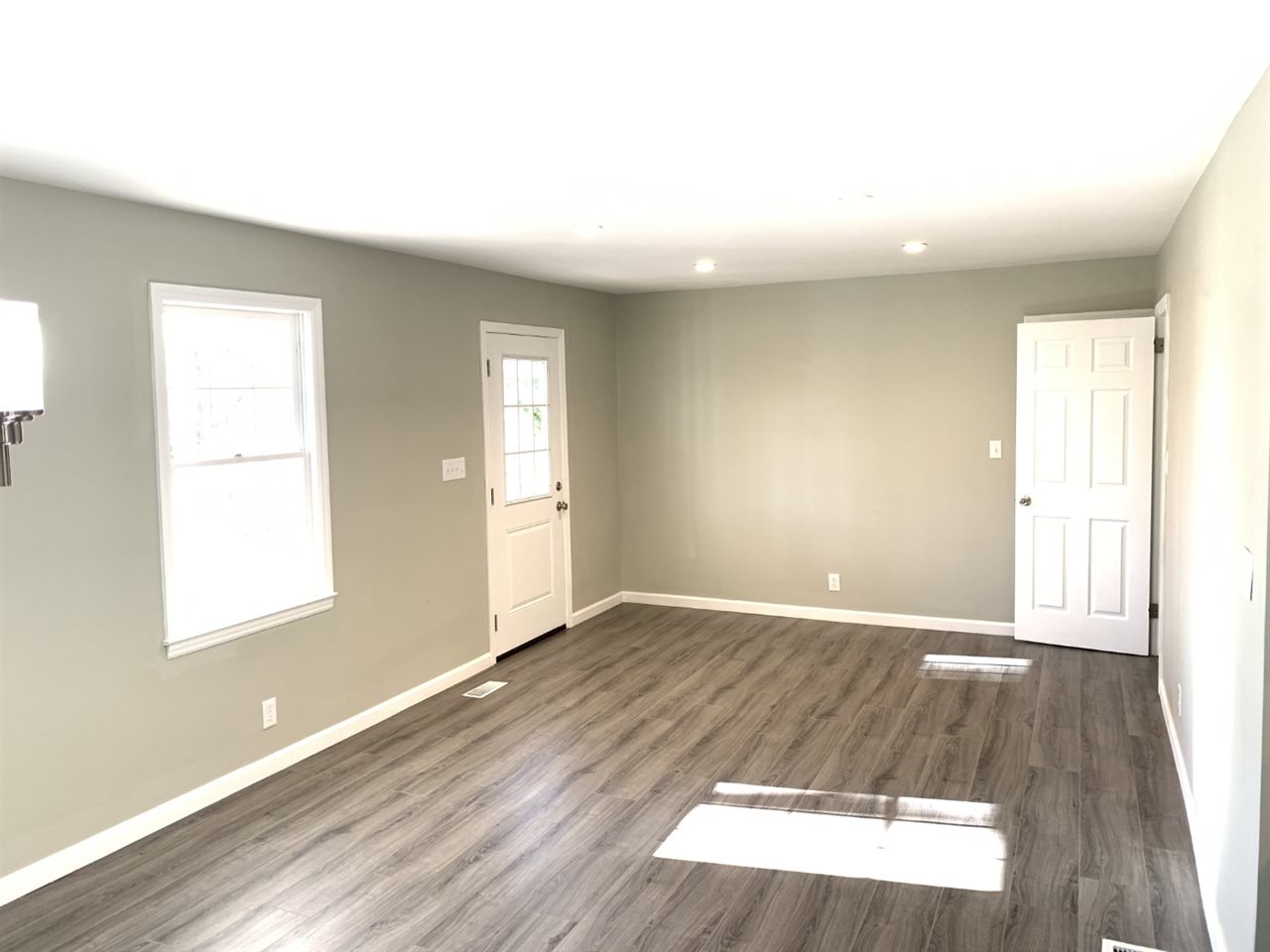 619 McAbee Road Roebuck, SC 29376 - Photo 4 of 21 Gallery Image 4