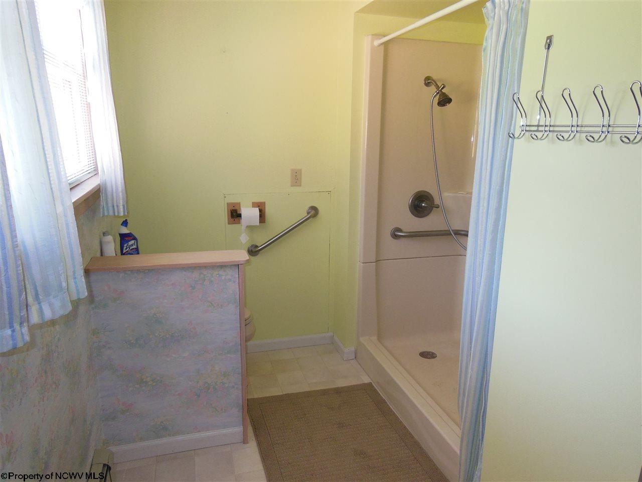 372 Parrish Road Farmington, WV 26571 - Photo 11 of 20 Gallery Image 11