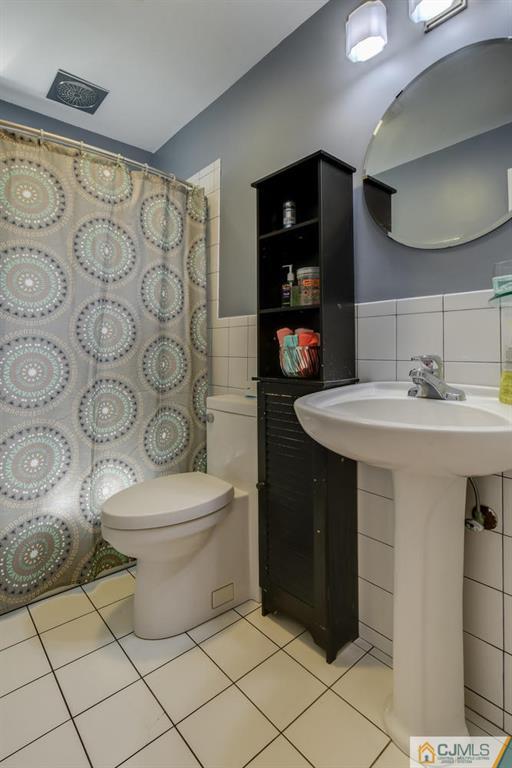44 Roberts Road Somerset, NJ 08873 - Photo 20 of 25 Gallery Image 20