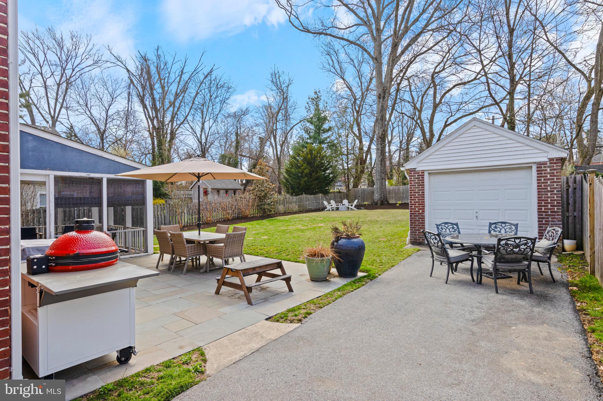 526 West Beechtree Lane Wayne, PA 19087 - Photo 29 of 35 Newer Flagstone Patio
