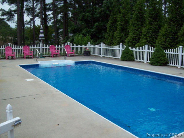 1175 Point Breeze Road Hudgins, VA 23076 - Photo 8 of 23
