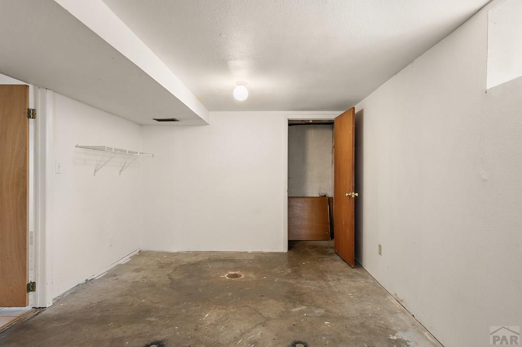1810 Comanche Road Pueblo, CO 81001 - Photo 17 of 29