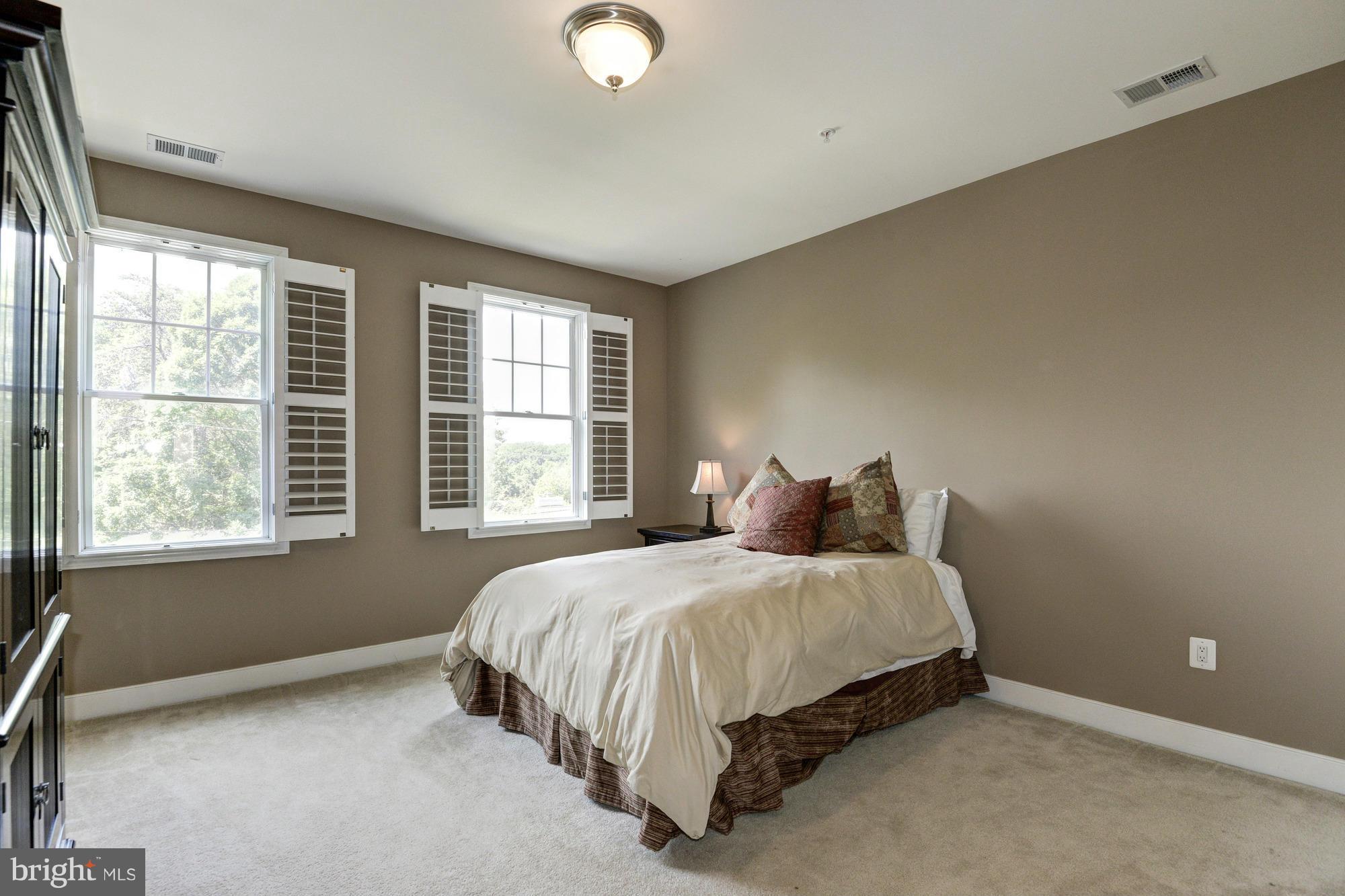 4613 Edgefield Road Bethesda, MD 20814 - Photo 18 of 30 Bedroom #3