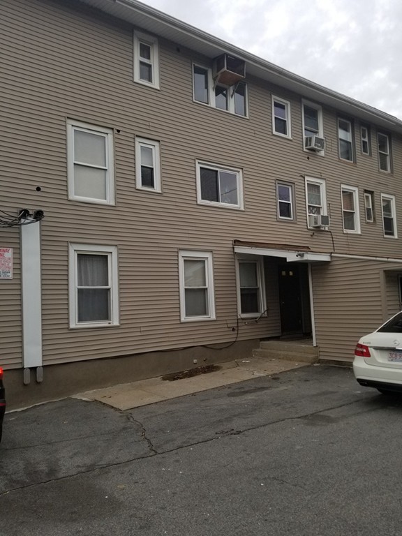 165 Millbury Street Worcester, MA 01607 - Photo 3 of 5 Gallery Image 3