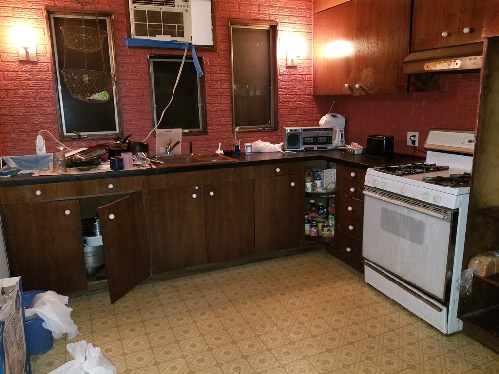 165 Millbury Street Worcester, MA 01607 - Photo 4 of 5 Gallery Image 4