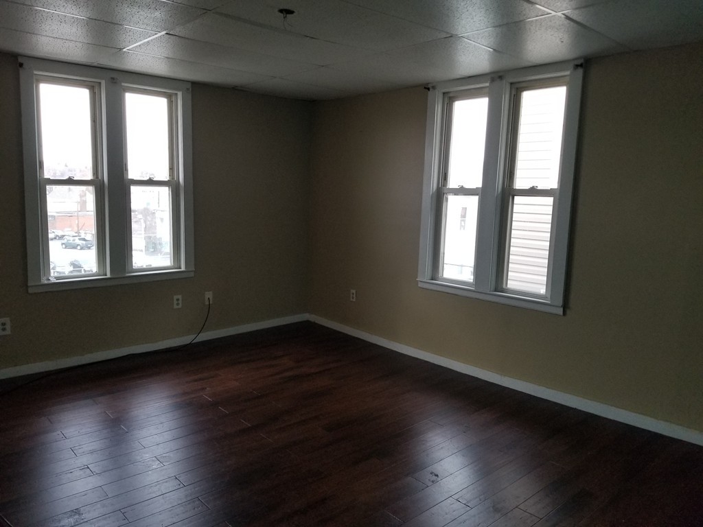 165 Millbury Street Worcester, MA 01607 - Photo 5 of 5 Gallery Image 5
