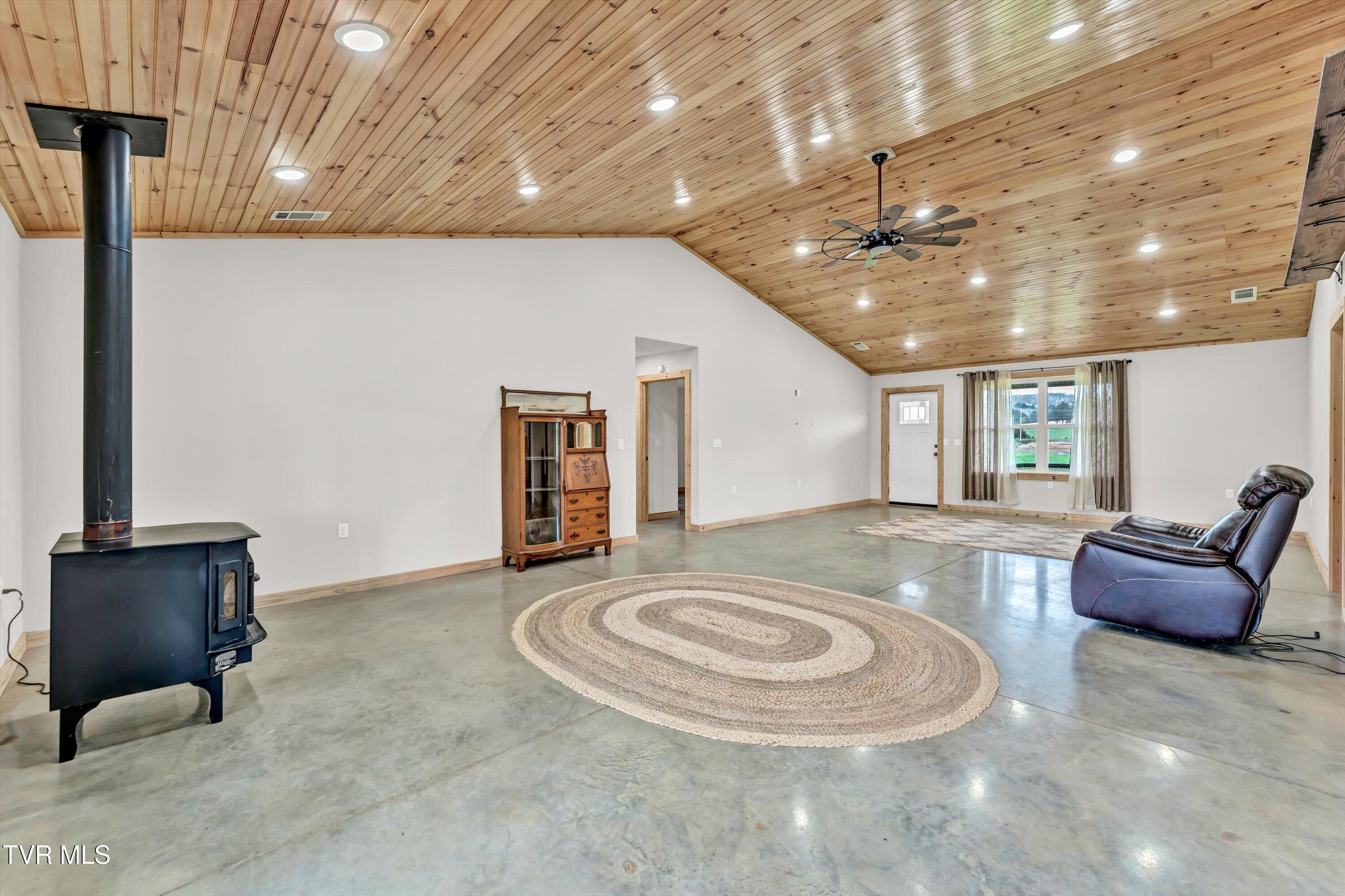 4144 Back Valley Road Speedwell, TN 37870 - Photo 4 of 55 07-4144 Back Valley Rd-7