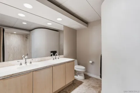 $1,049,000 | 877 Island Avenue, Unit 203, San Diego, CA 92101
