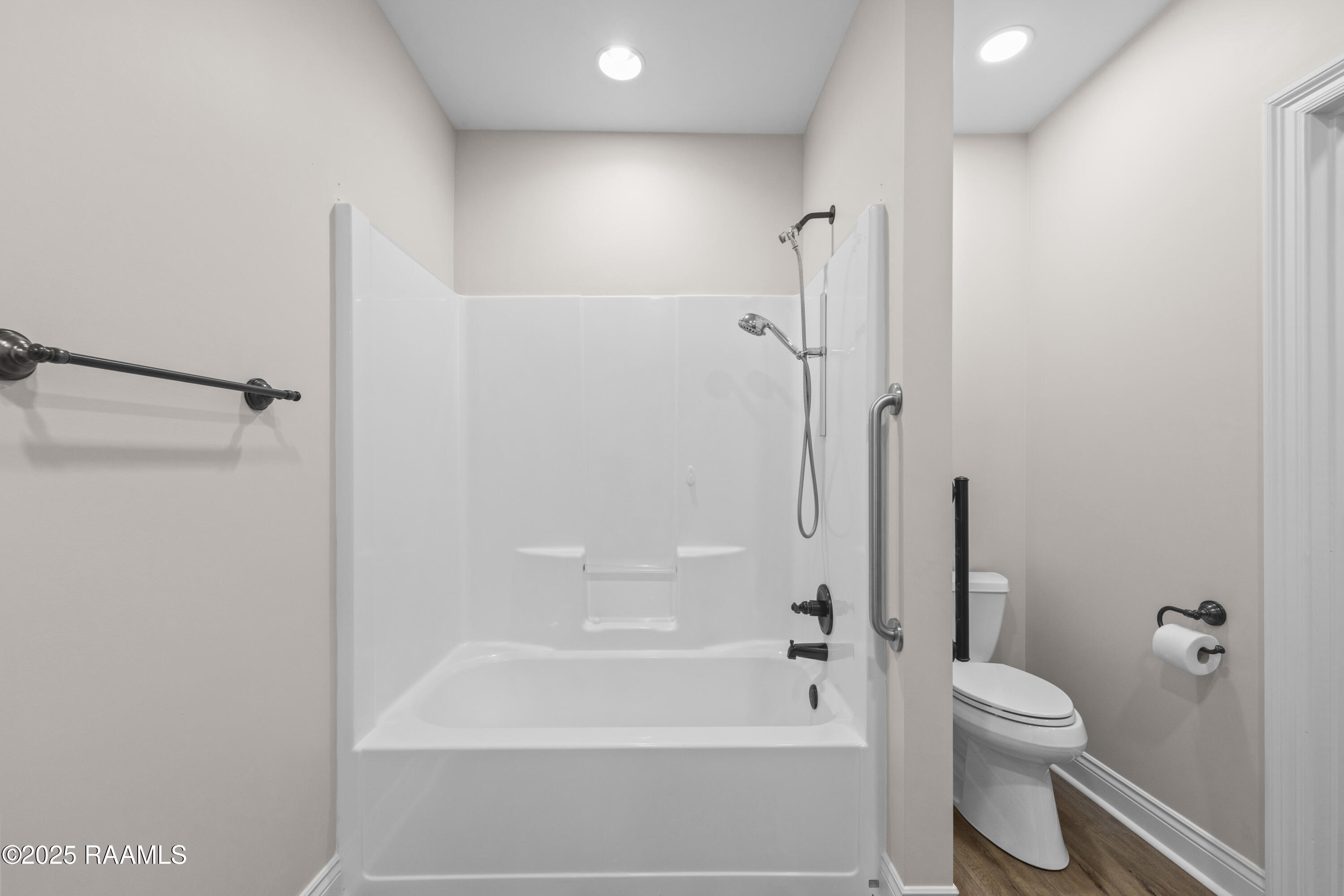 1273 Highway 758 Eunice, LA 70535 - Photo 18 of 25 Bathroom 1-2